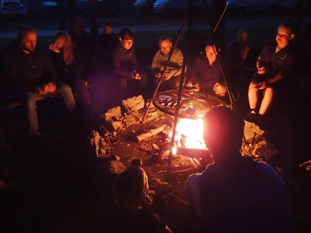 Ognisko na campingu